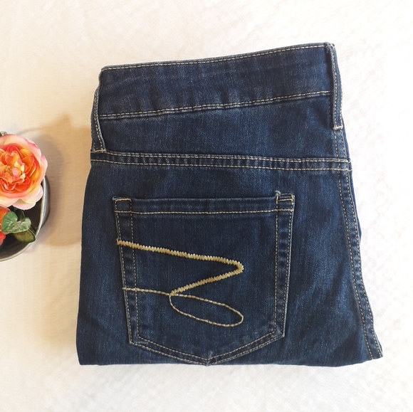 Seven 7 | Bermuda cuffed blue jean shorts - Picture 13 of 14